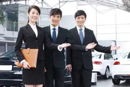 音頻丨為什么去4S店買車,銷售會(huì)愛答不理?