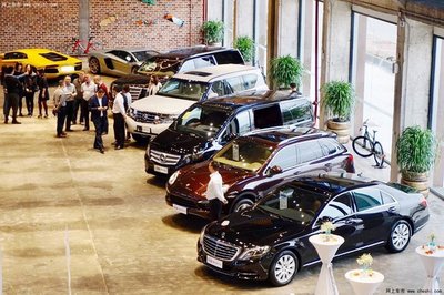建發(fā)汽車生活館:福建首個跨界loft展廳